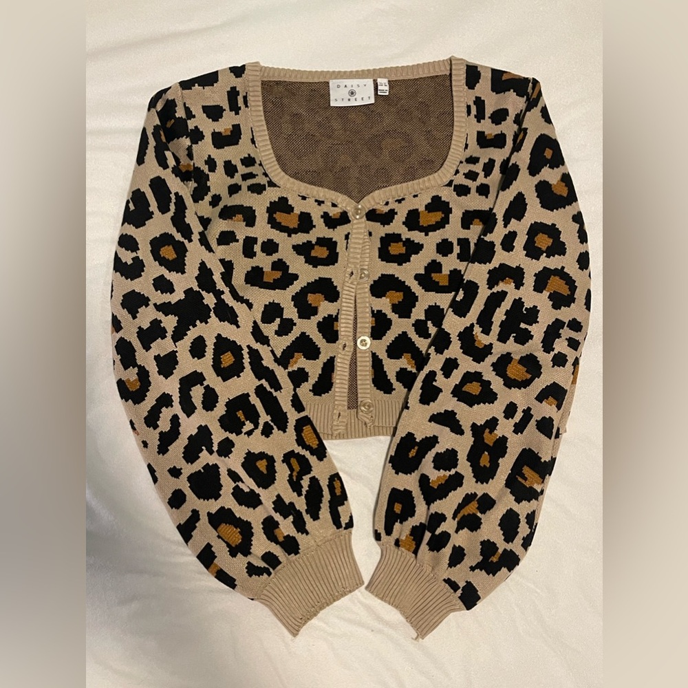 Cheetah cardigan balloon sleeves